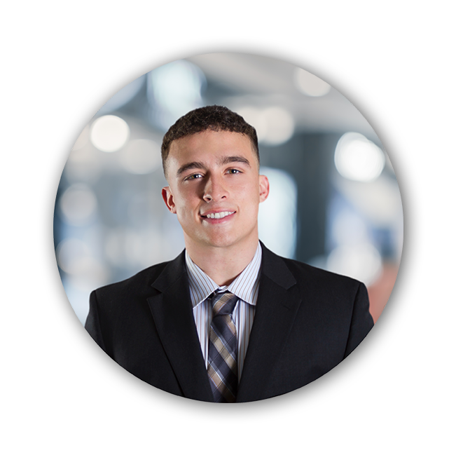 Kyle_long_Headshot_BlueBackground_Circle
